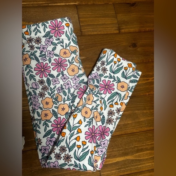 Girl’s XS 4/5 - Picture 2 of 5